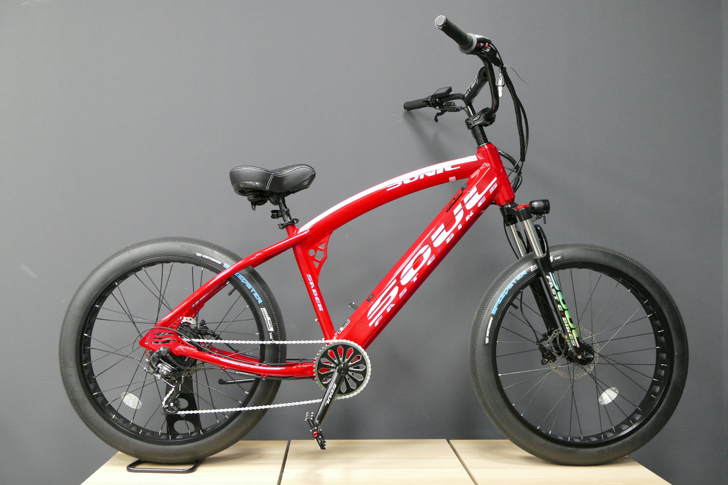 SABER Pro 26'- Man - Red & White