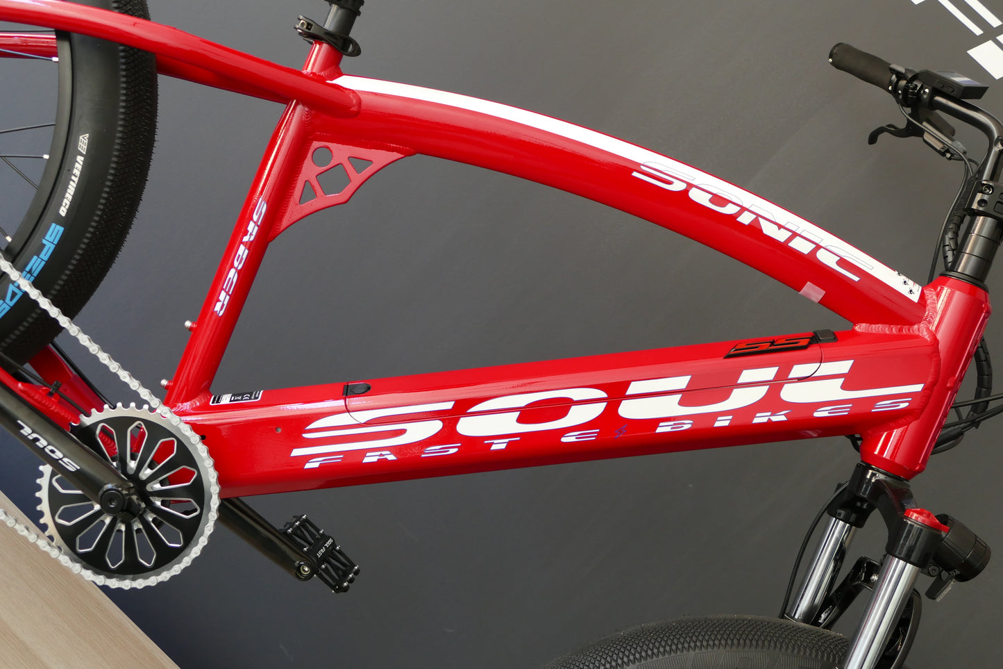 SABER Pro 26'- Man - Red & White