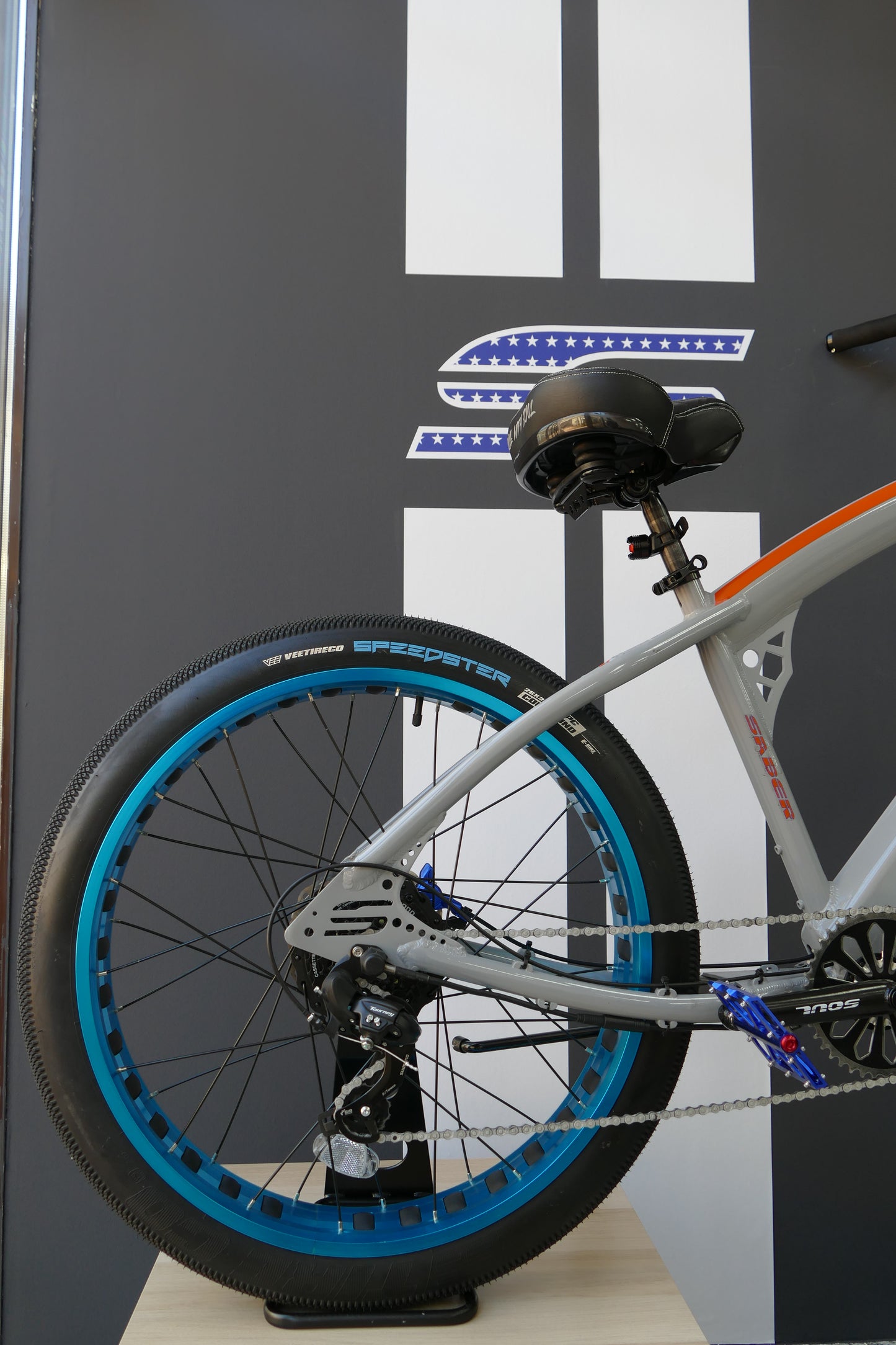 SABER Pro 26'- Man - Grey & Orange