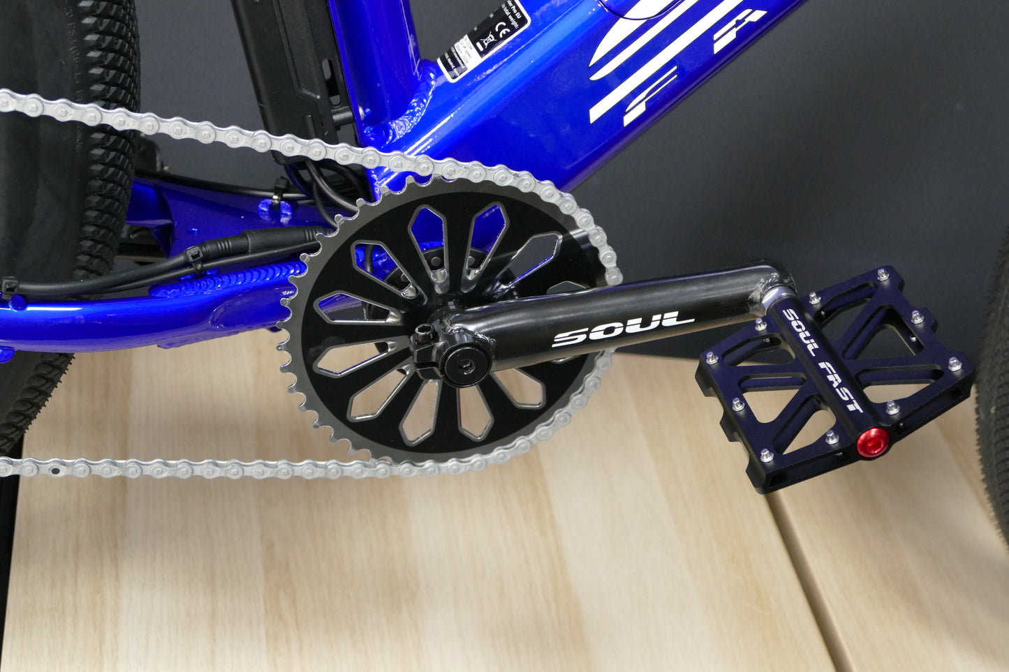 SABER Pro 24'- Man - Blue & White