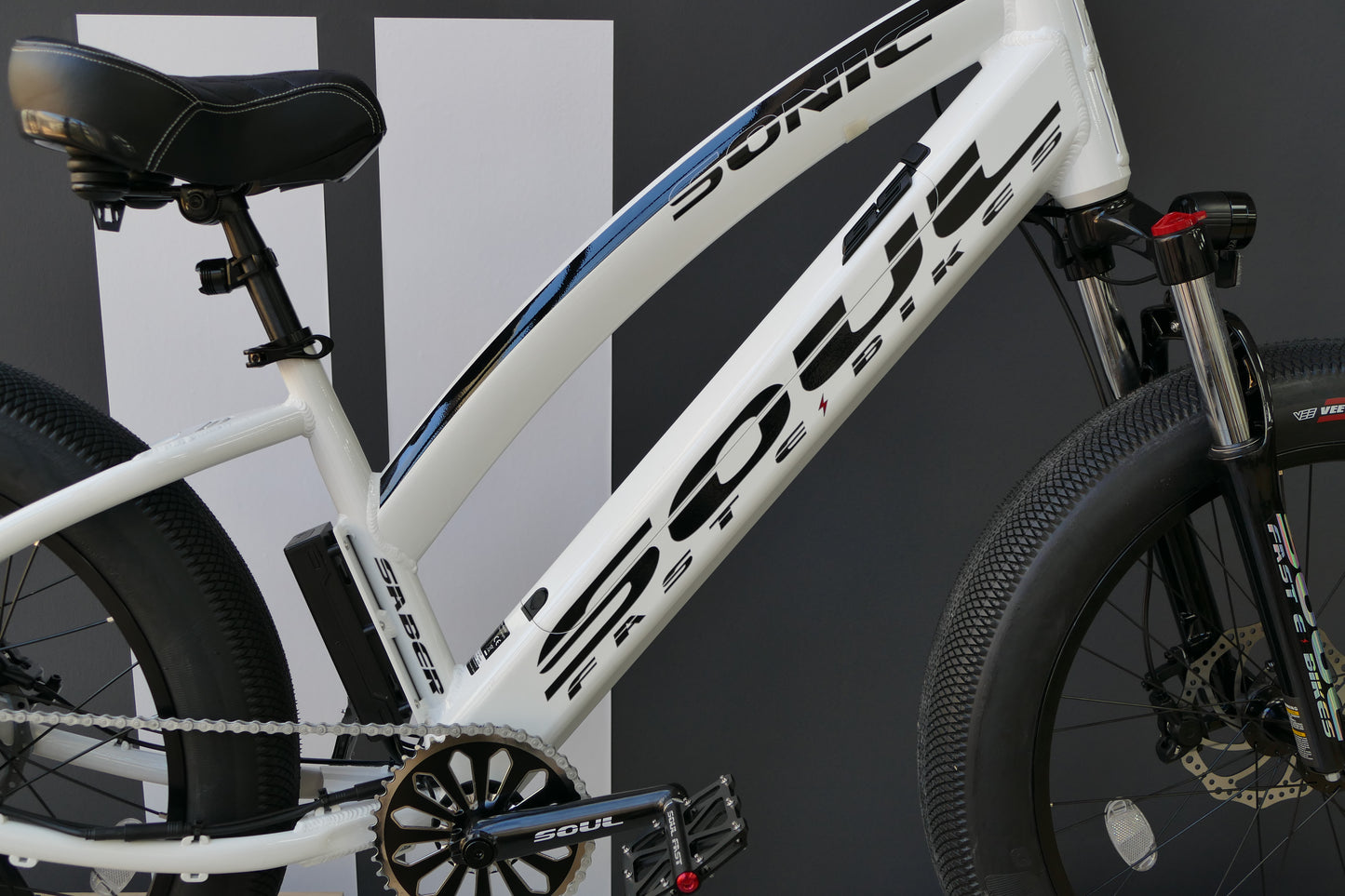 SABER Pro 24'- Ladies - Gloss White
