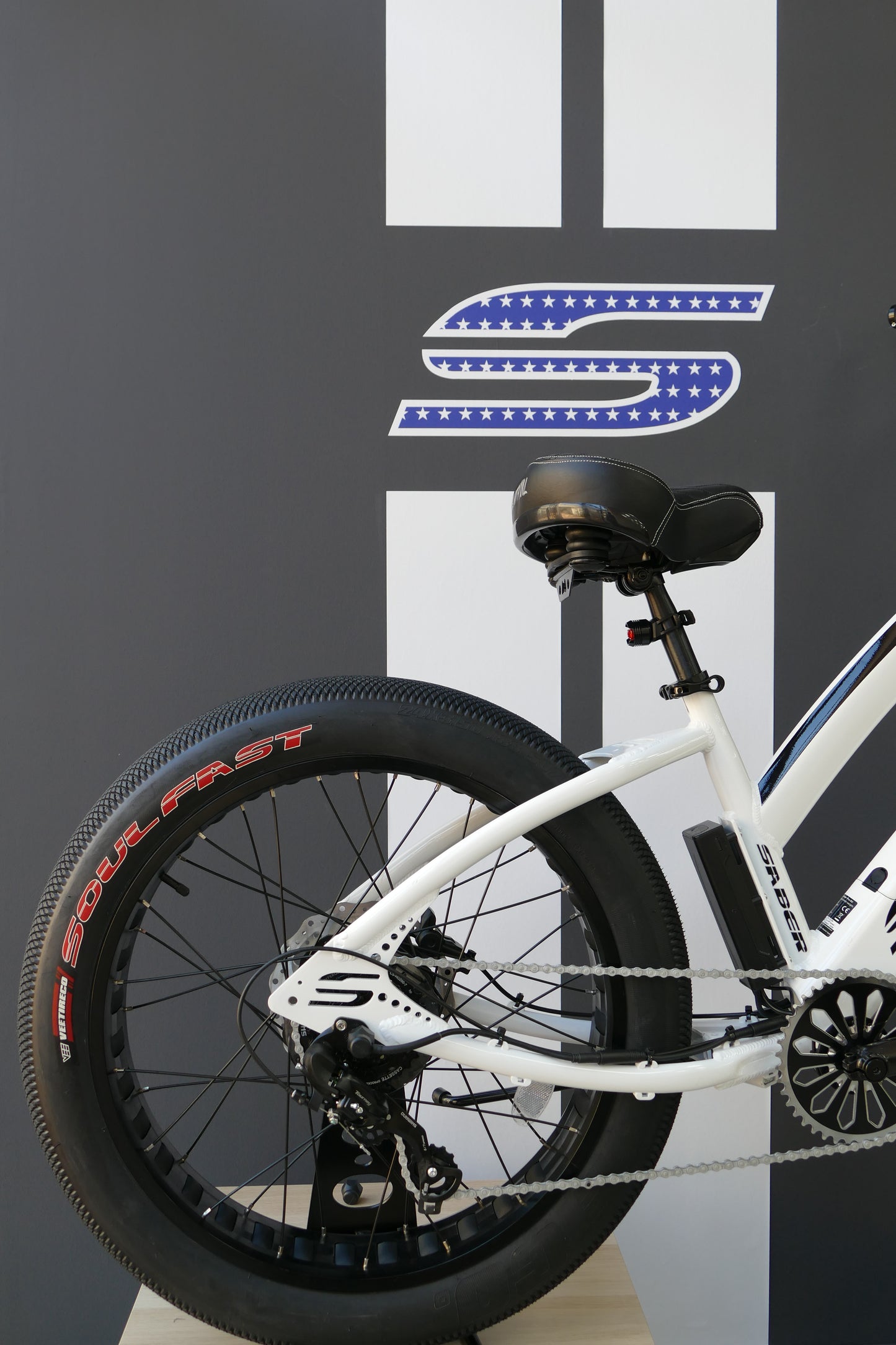 SABER Pro 24'- Ladies - Gloss White