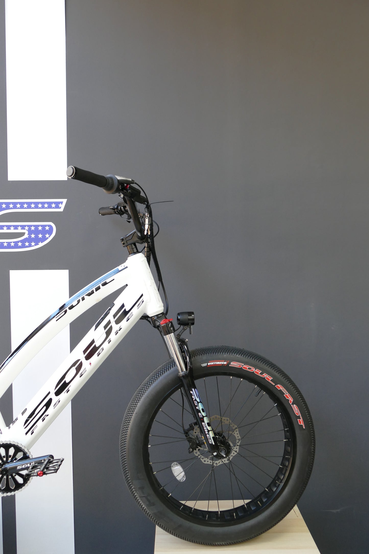 SABER Pro 24'- Ladies - Gloss White