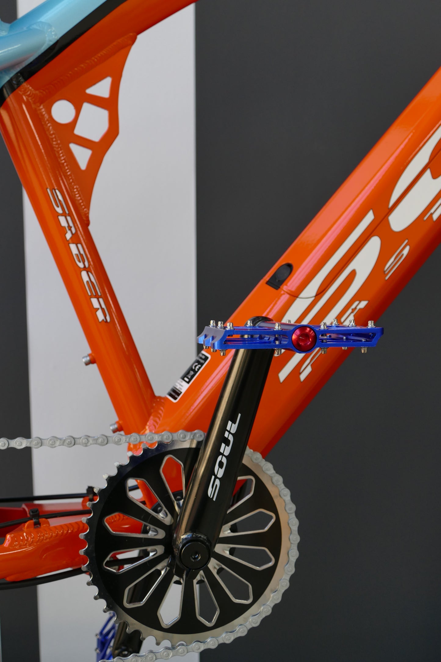 SABER Pro 26'- Man - Racing Orange & Blue